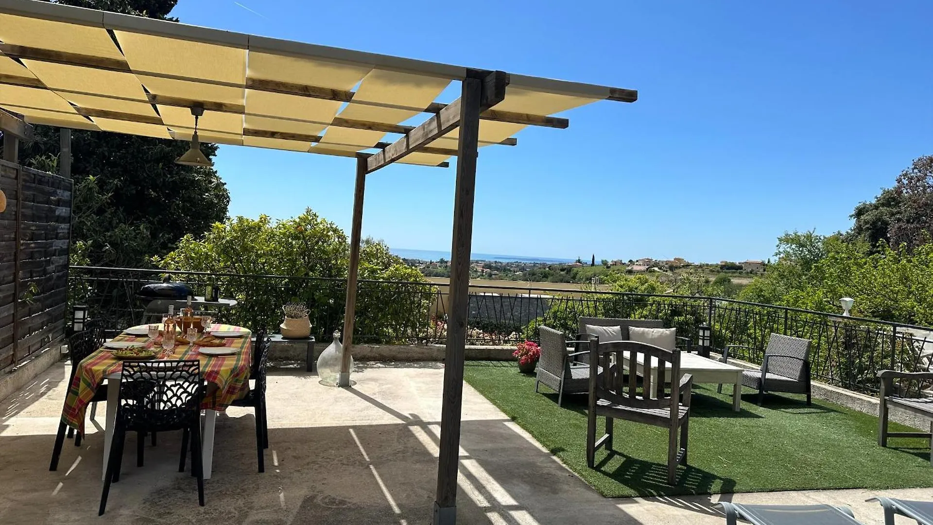Semesterbostad Villa De Charme 6 Pieces Avec Vue Mer Sur Les Hauteurs De Nice